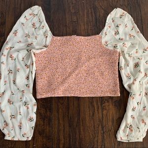 American Eagle | Smocked Long Sleeve Floral Crop Top NWOT
